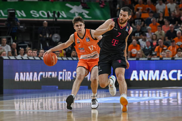 滕哈赫离任 滕哈赫离任